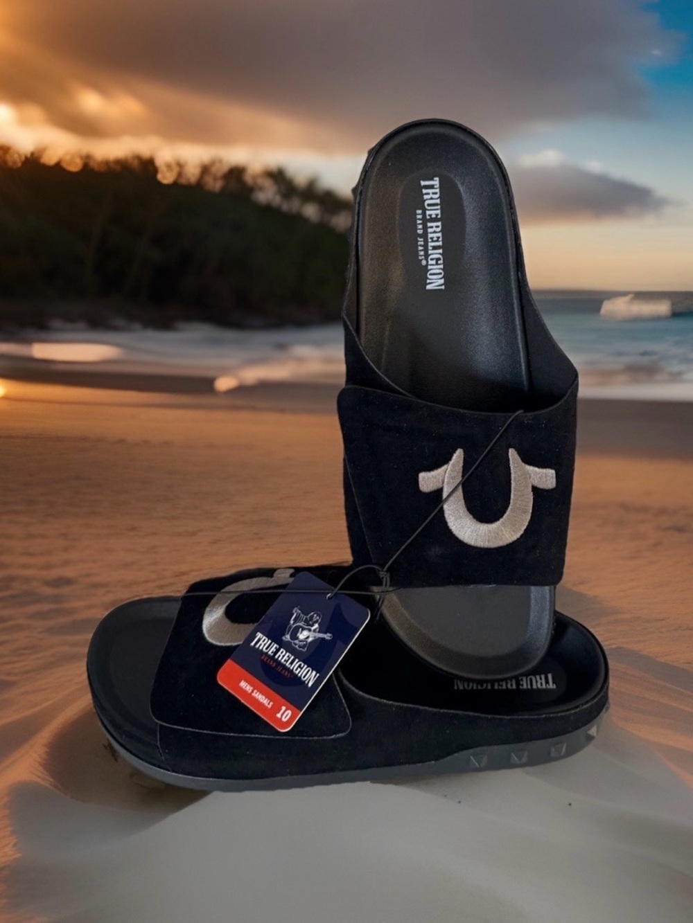 True Religion Men's Size 10 Biggy Strap Sandals. Black. New with Tags